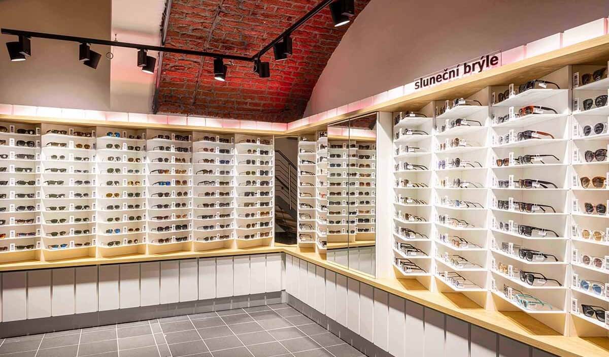 Interiér optiky Lazarská