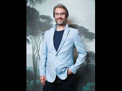 Crullé Thriving C850 